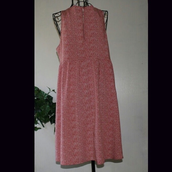 {Old Navy} Sleeveless Summer Dress - Picture 4 of 7